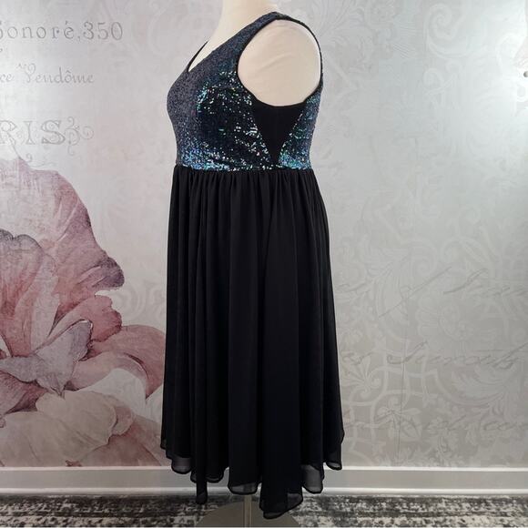 Torrid Black Sequin Chiffon Skater Midi Dress Size 18 NWT - Picture 4 of 13
